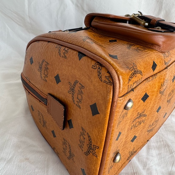💯Guaranteed Authentic MCM Brown Satchel 🥀FIRM PRICE🥀 - Picture 9 of 15